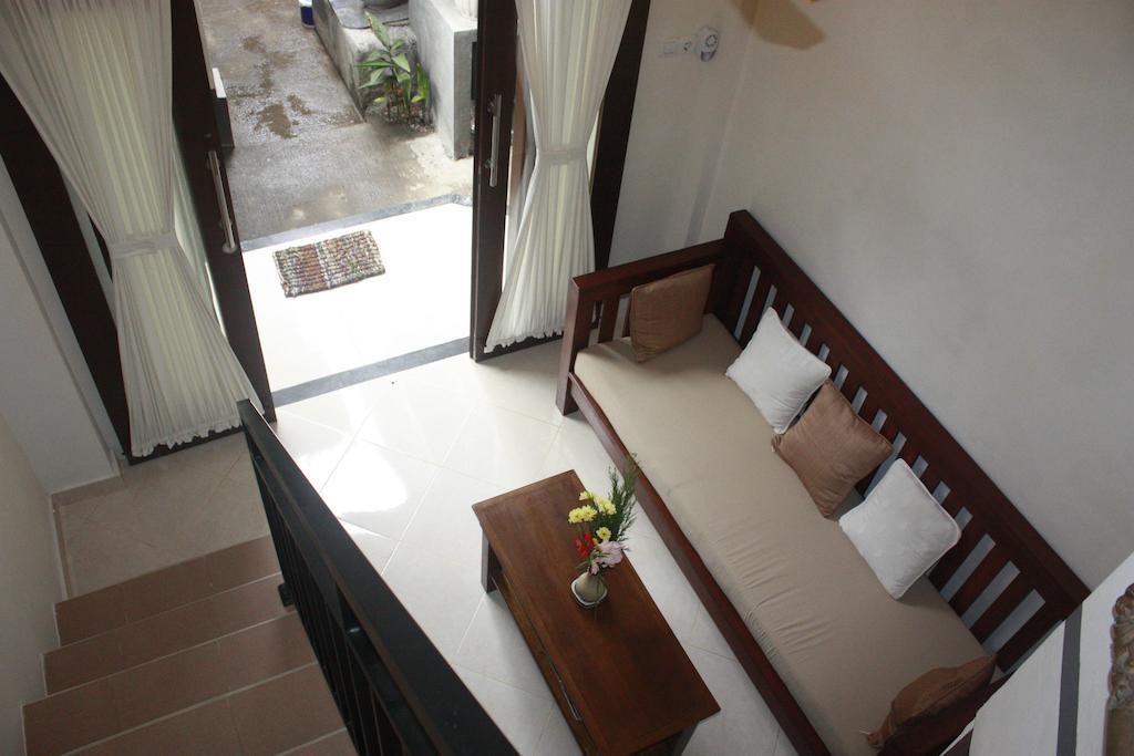 Corner Guest House Ubud Esterno foto