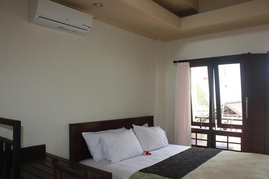 Corner Guest House Ubud Esterno foto