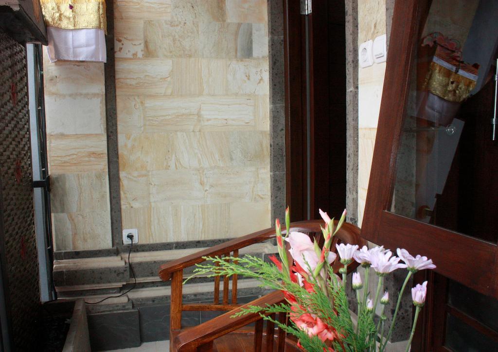 Corner Guest House Ubud Esterno foto